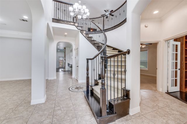 2043 Loma Alta Drive, Irving, TX 75063