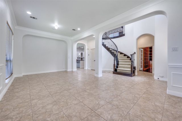 2043 Loma Alta Drive, Irving, TX 75063