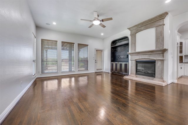 2043 Loma Alta Drive, Irving, TX 75063