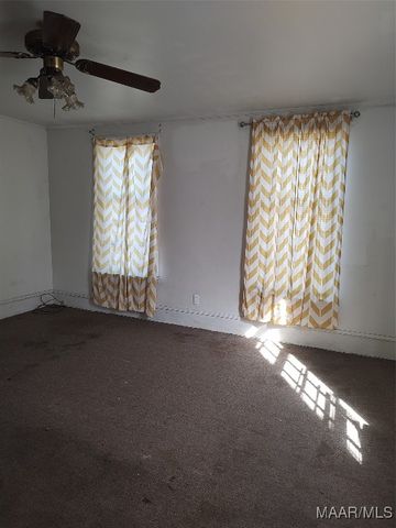 210 Selma Avenue, Selma, AL 36701