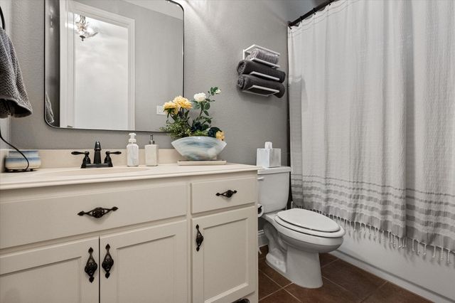 1010 Ivy Charm Way, Arlington, TX 76005