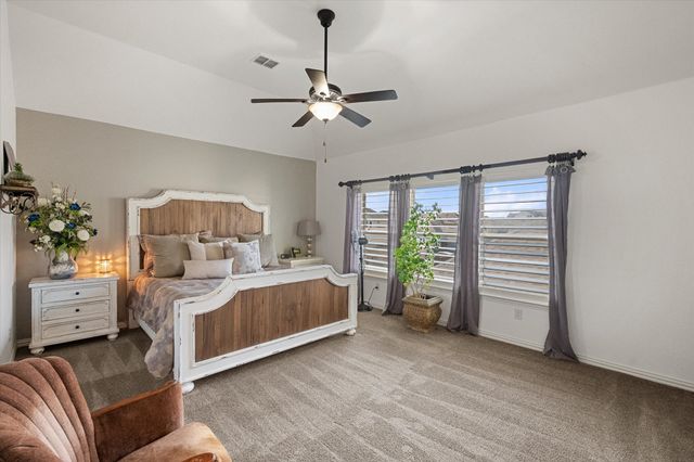 1010 Ivy Charm Way, Arlington, TX 76005