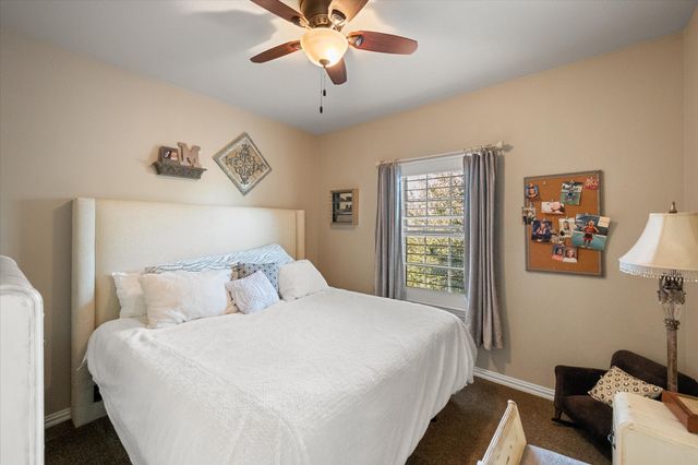 1010 Ivy Charm Way, Arlington, TX 76005