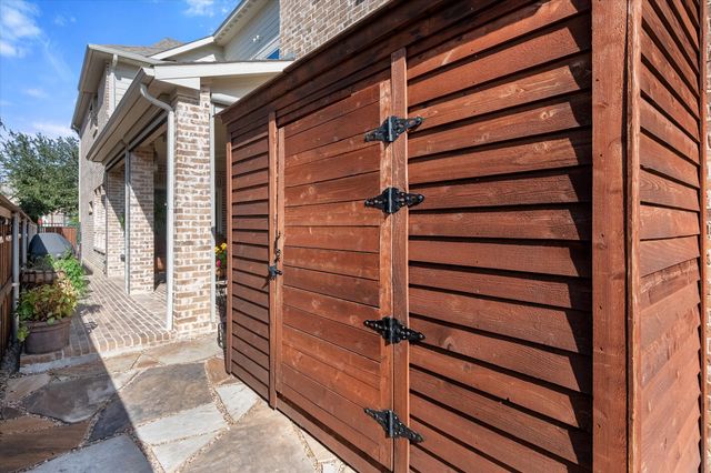 1010 Ivy Charm Way, Arlington, TX 76005