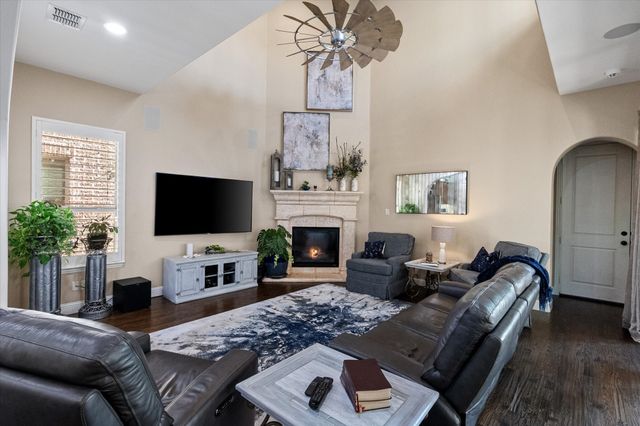 1010 Ivy Charm Way, Arlington, TX 76005