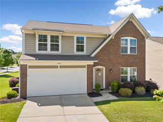 1560 Avalon Creek Road, Sugar Hill, GA 30518