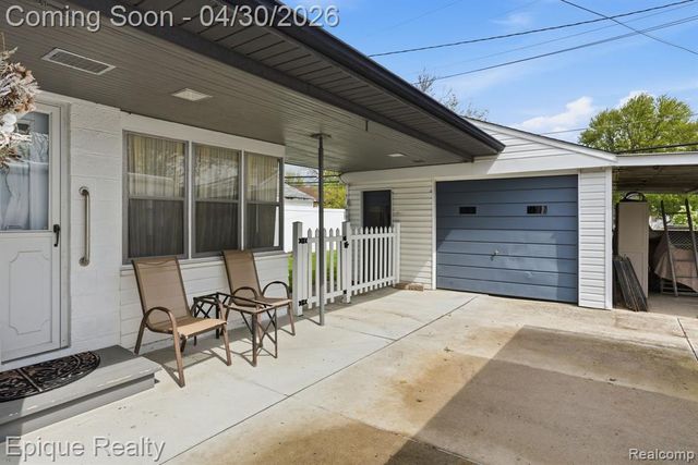 22449 California Street, Saint Clair Shores, MI 48080