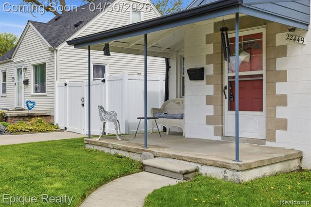 22449 California Street, Saint Clair Shores, MI 48080