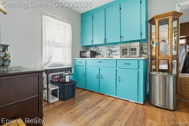 22449 California Street, Saint Clair Shores, MI 48080