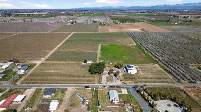 11430 E Saginaw, Selma, CA 93662