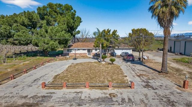 11430 E Saginaw, Selma, CA 93662