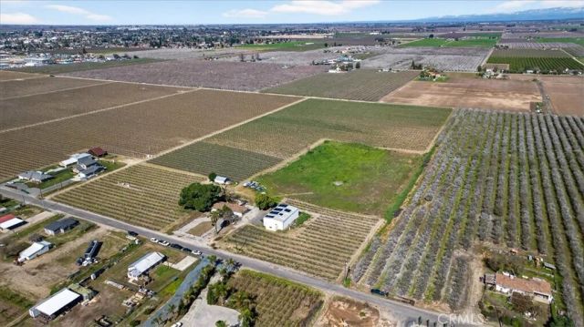 11430 E Saginaw, Selma, CA 93662