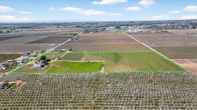 11430 E Saginaw, Selma, CA 93662