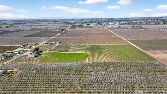 11430 E Saginaw, Selma, CA 93662
