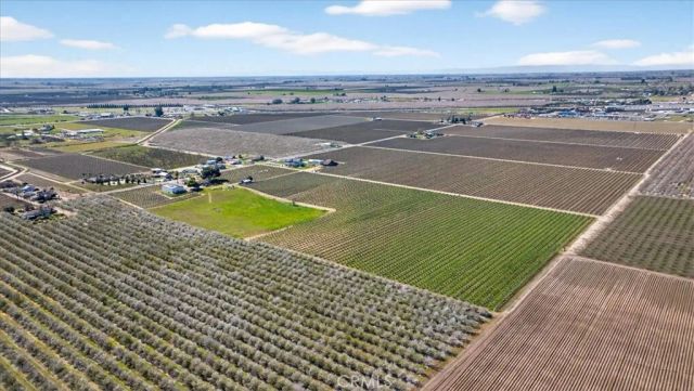 11430 E Saginaw, Selma, CA 93662