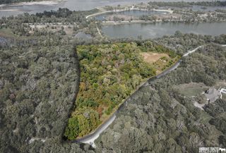 8700 Ravens Drive, Louisville, NE 68037