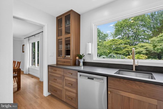 6 TRAVILAH TER, Potomac, MD 20854