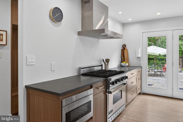 6 TRAVILAH TER, Potomac, MD 20854