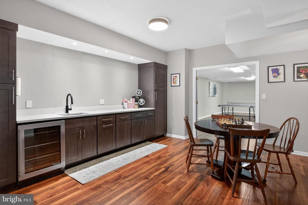 Image 49 of property listing at 6 TRAVILAH TER, Potomac, MD 20854
