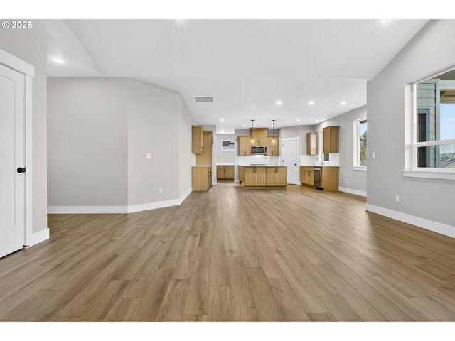 2842 Ne JUSTUS Ave 29, Estacada, OR 97023