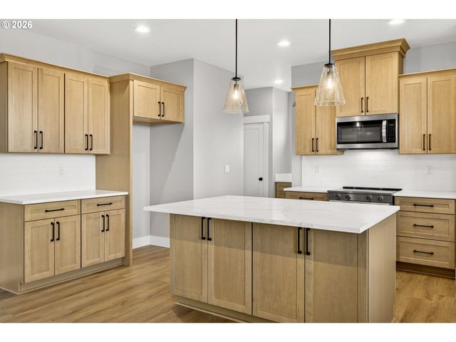 2842 Ne JUSTUS Ave 29, Estacada, OR 97023