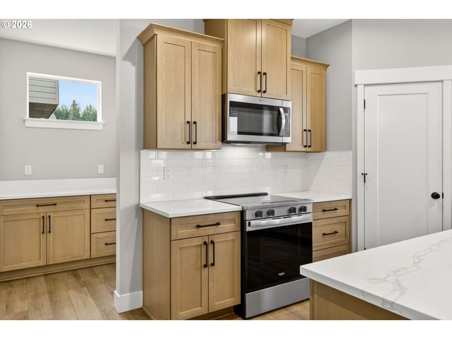 2842 Ne JUSTUS Ave 29, Estacada, OR 97023