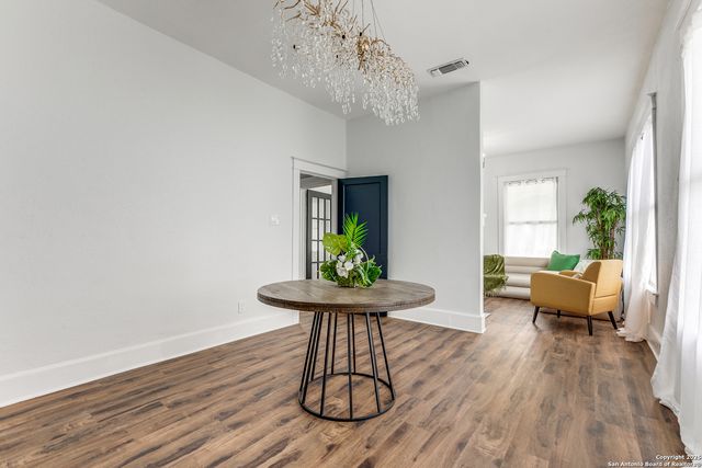 102 Beal, San Antonio, TX 78201