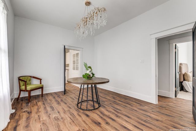 102 Beal, San Antonio, TX 78201