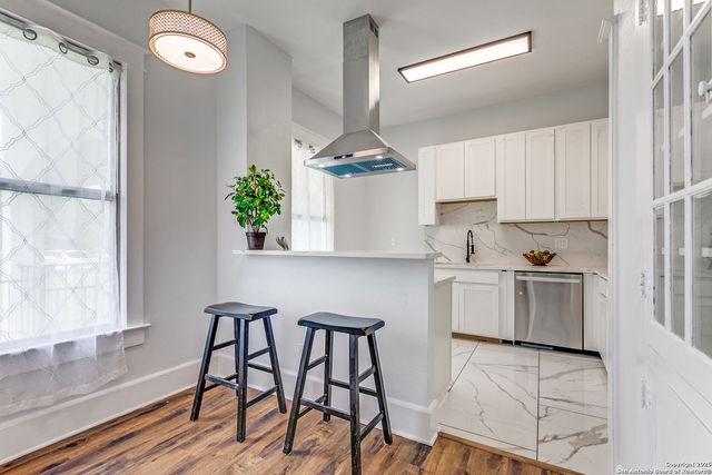 102 Beal, San Antonio, TX 78201
