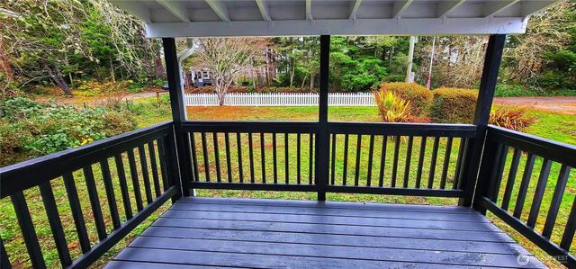 24533 Y Lane, Ocean Park, WA 98640