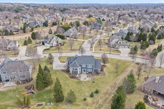 1260 Four Winds WAY, Hartland, WI 53029