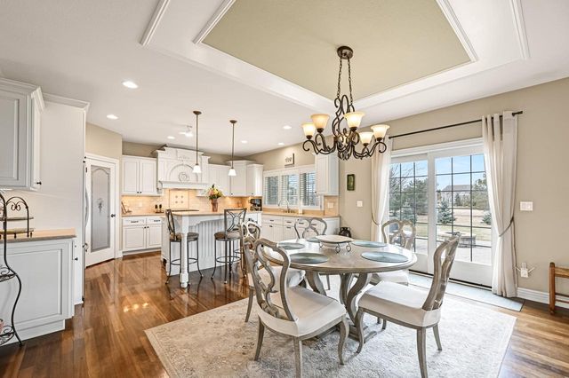 1260 Four Winds WAY, Hartland, WI 53029