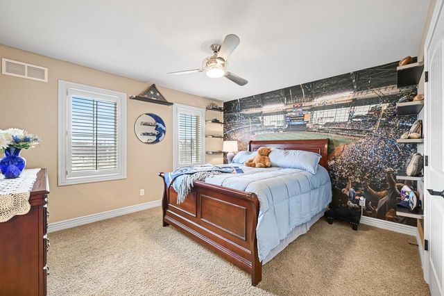 1260 Four Winds WAY, Hartland, WI 53029