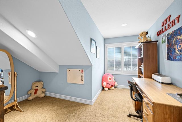 1260 Four Winds WAY, Hartland, WI 53029