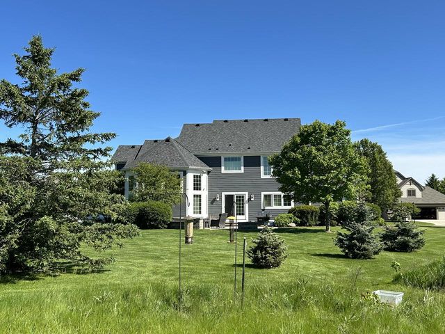 1260 Four Winds WAY, Hartland, WI 53029