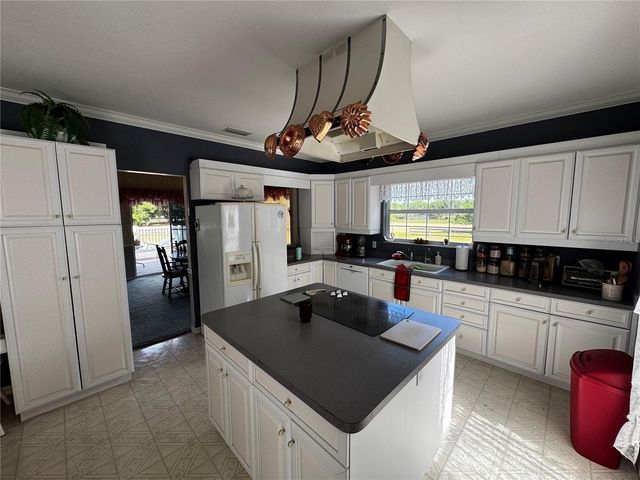 1701 BERN CREEK LOOP, Sarasota, FL 34240