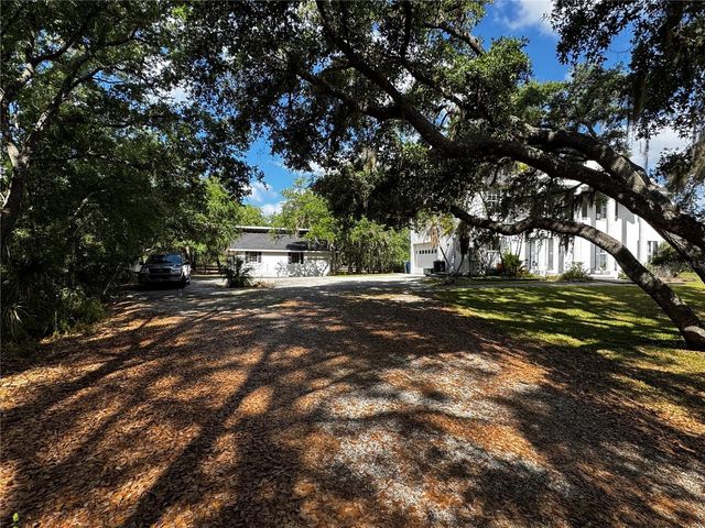 1701 BERN CREEK LOOP, Sarasota, FL 34240