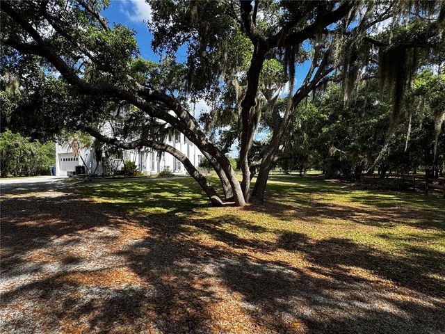1701 BERN CREEK LOOP, Sarasota, FL 34240