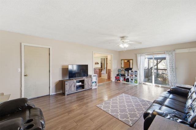 1407 Horse N Buggy Drive, Adel, IA 50003