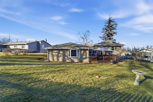 1407 Horse N Buggy Drive, Adel, IA 50003