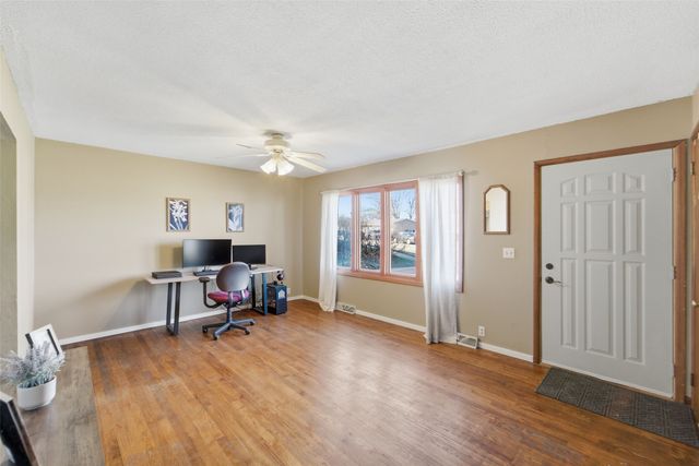 1407 Horse N Buggy Drive, Adel, IA 50003