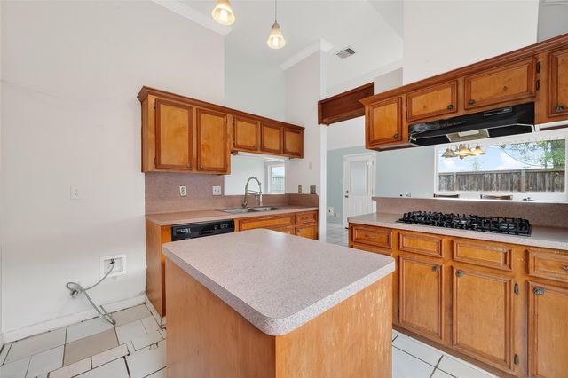 15910 Mission Village Drive, Houston, TX 77083