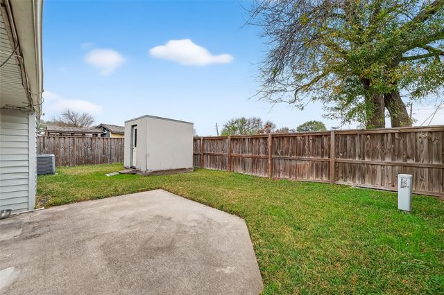 15910 Mission Village Drive, Houston, TX 77083