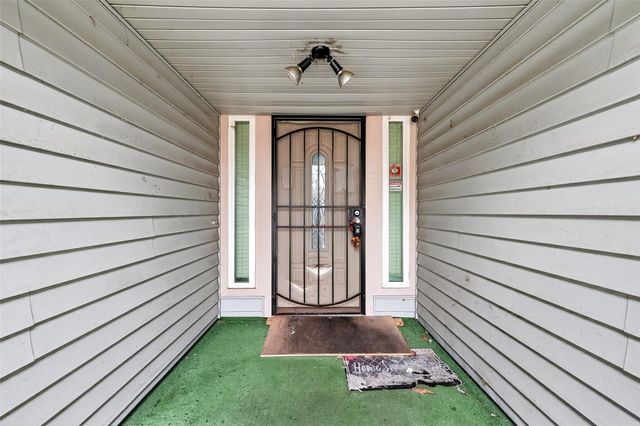 15910 Mission Village Drive, Houston, TX 77083