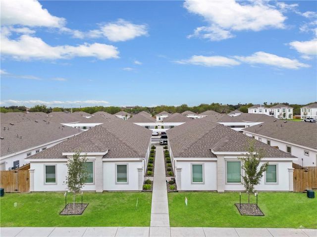 1304 Shavano Drive 3, Edinburg, TX 78541