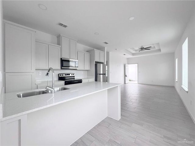 1304 Shavano Drive 3, Edinburg, TX 78541