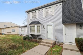 216 Lake Village Drive, Walled Lake, MI 48390