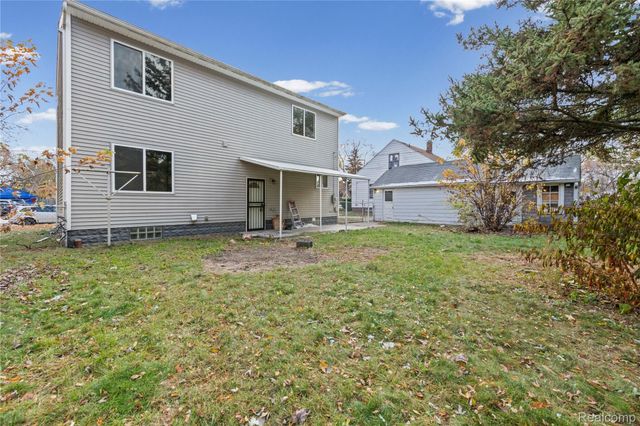 21137 Curie Avenue, Warren, MI 48091