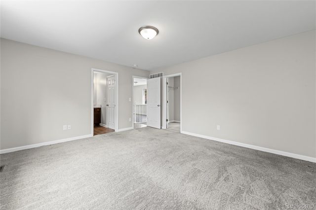 21137 Curie Avenue, Warren, MI 48091