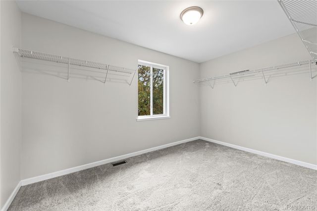 21137 Curie Avenue, Warren, MI 48091